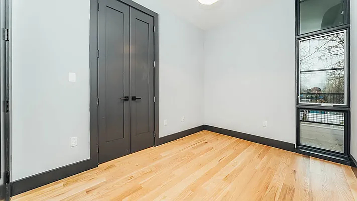 435 Wilson Street - Photo 4