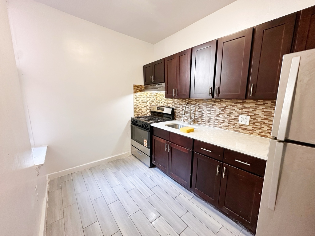 8630 23rd Avenue - Photo 5