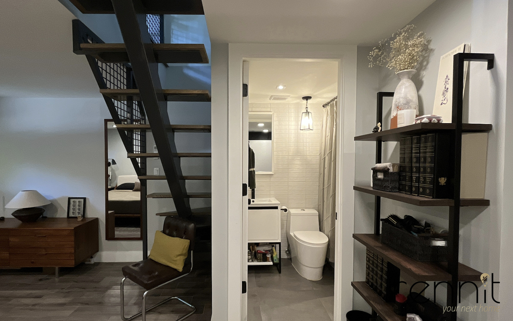 295 Montgomery Street - Photo 2