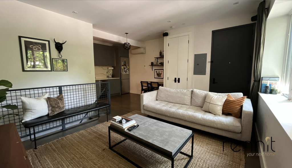 295 Montgomery Street - Photo 8