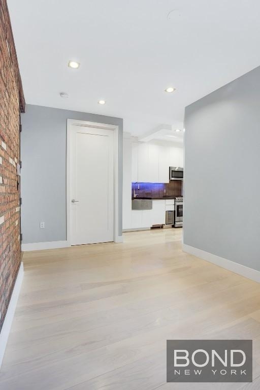 East 5th Street - Photo 4