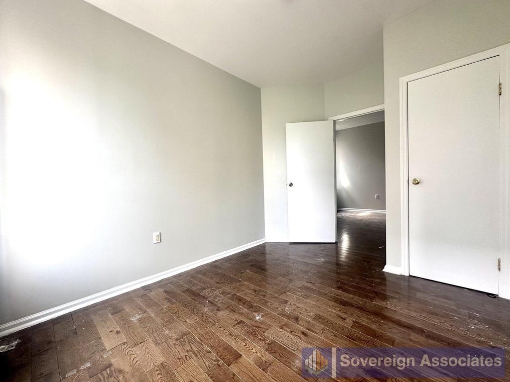 2254 5th Avenue - Photo 4
