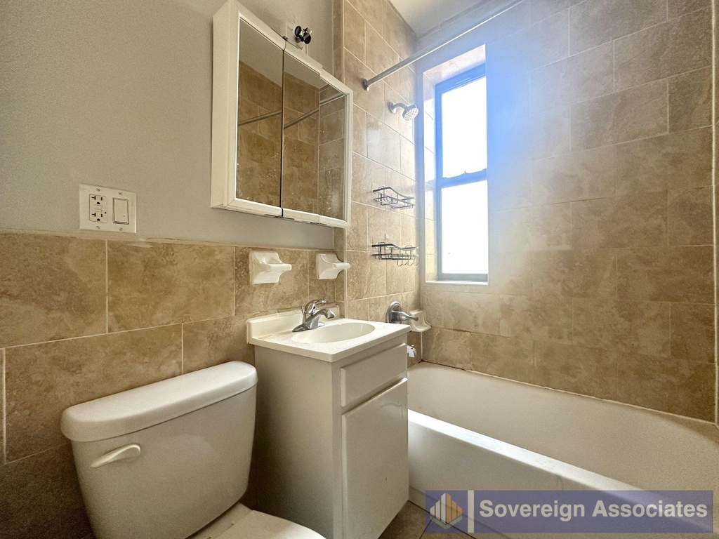 2254 5th Avenue - Photo 9