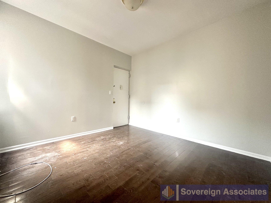 2254 5th Avenue - Photo 5