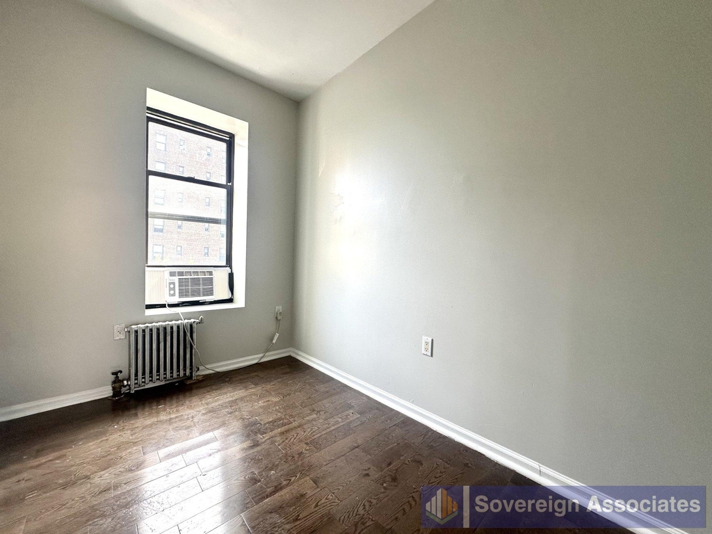 2254 5th Avenue - Photo 10