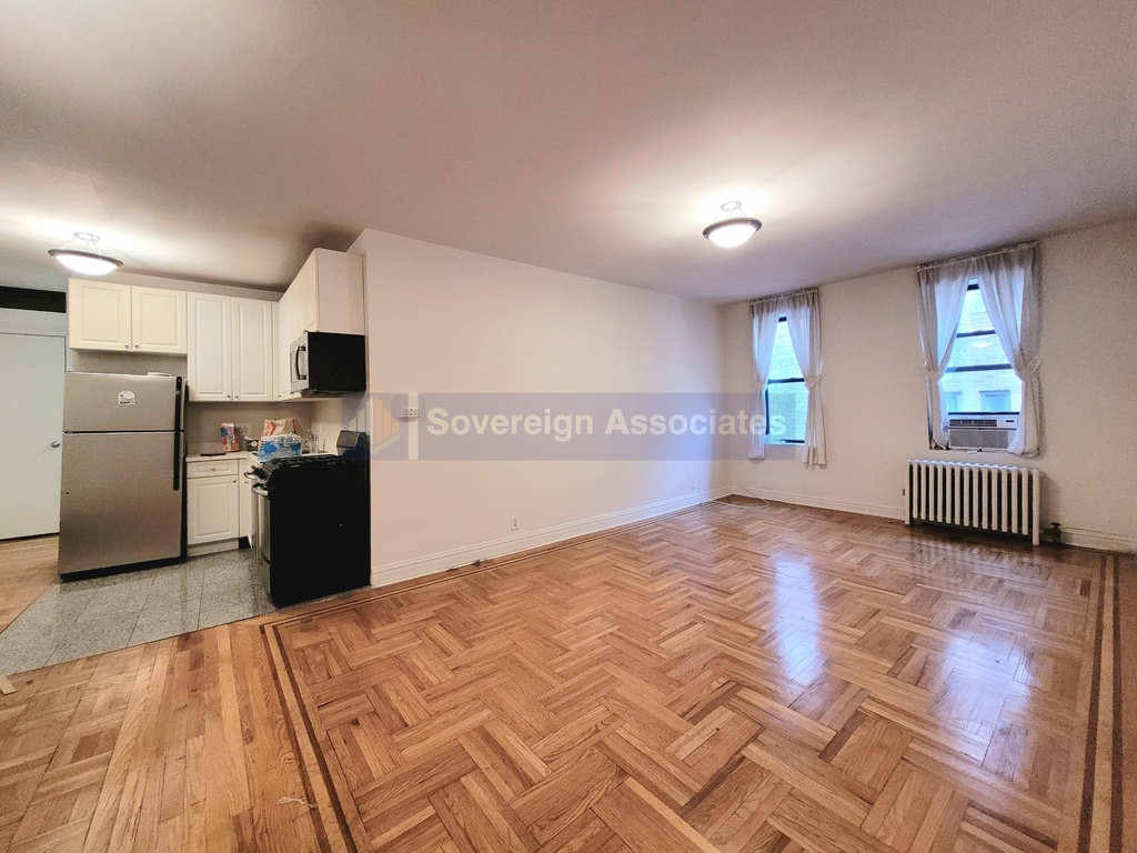 660 Fort Washington Avenue - Photo 0