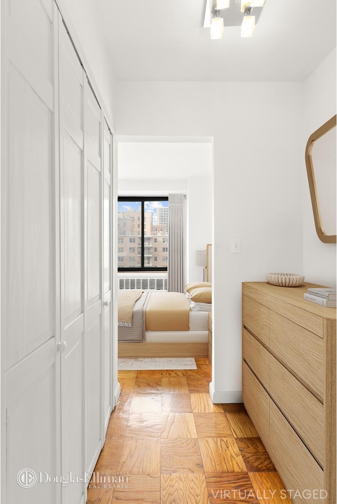 382 Central Park W - Photo 5