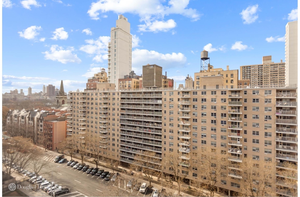 382 Central Park W - Photo 7