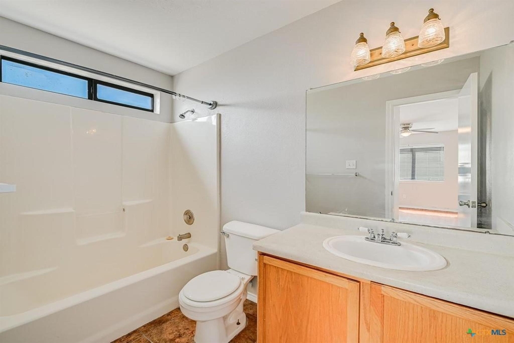3600 Fm 2673 - Photo 9