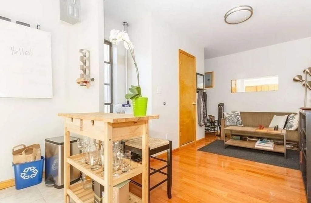 East 14th Street - Photo 1