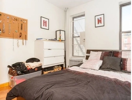 East 14th Street - Photo 3