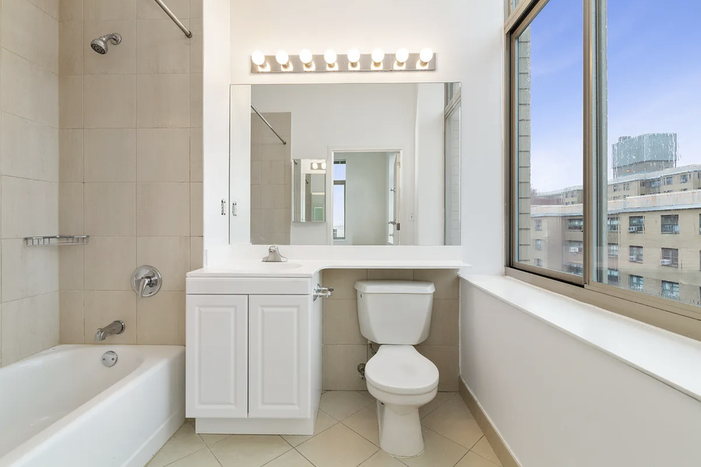 1st Avenue - Photo 5