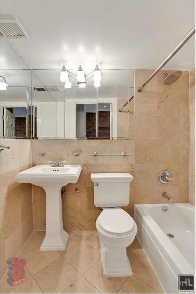 E 10th St. - Photo 3