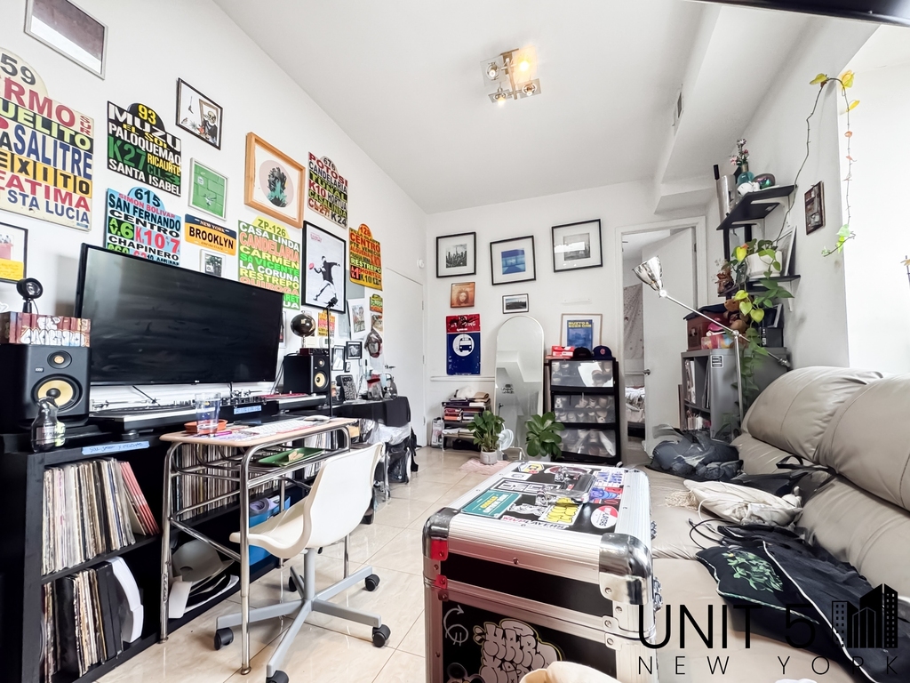 438 Wilson Avenue - Photo 0