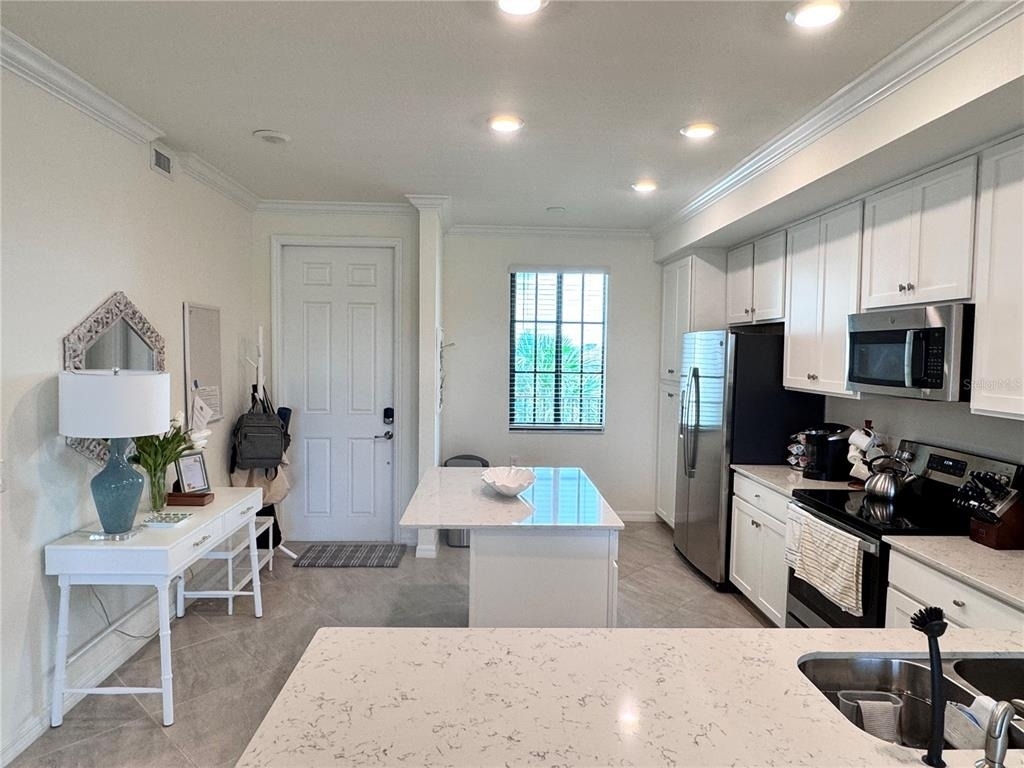 17724 Gawthrop Drive - Photo 3