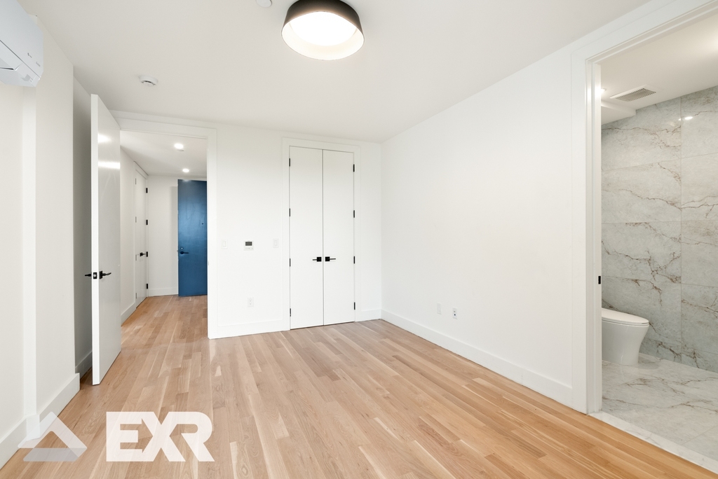 1946 Ocean Avenue - Photo 7