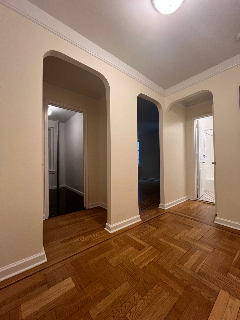 Jane Street - Photo 1