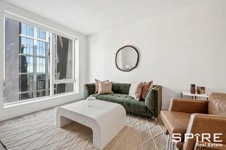 Hanover Place - Photo 0
