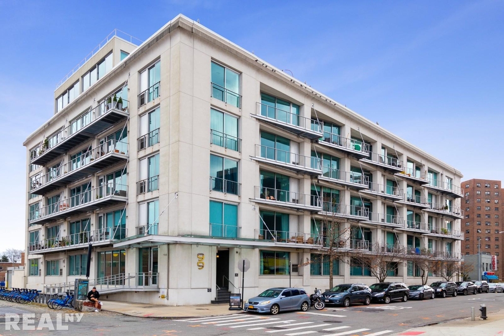 99 Gold Street - Photo 8
