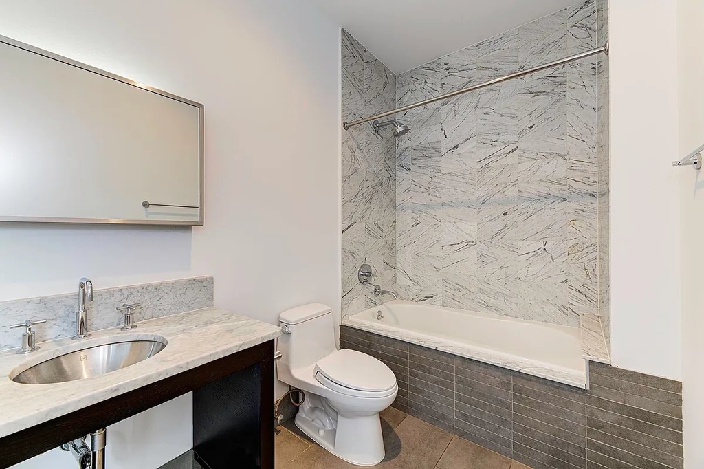 99 Gold Street - Photo 3