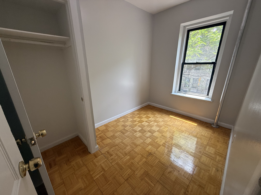 West 156th - Photo 2