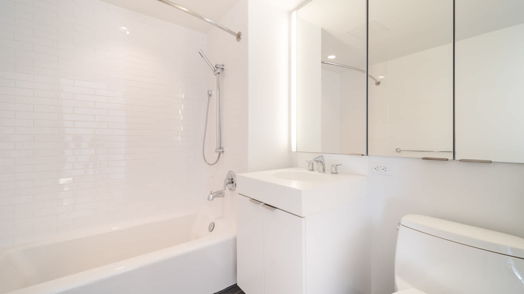 170 Amsterdam Avenue - Photo 23