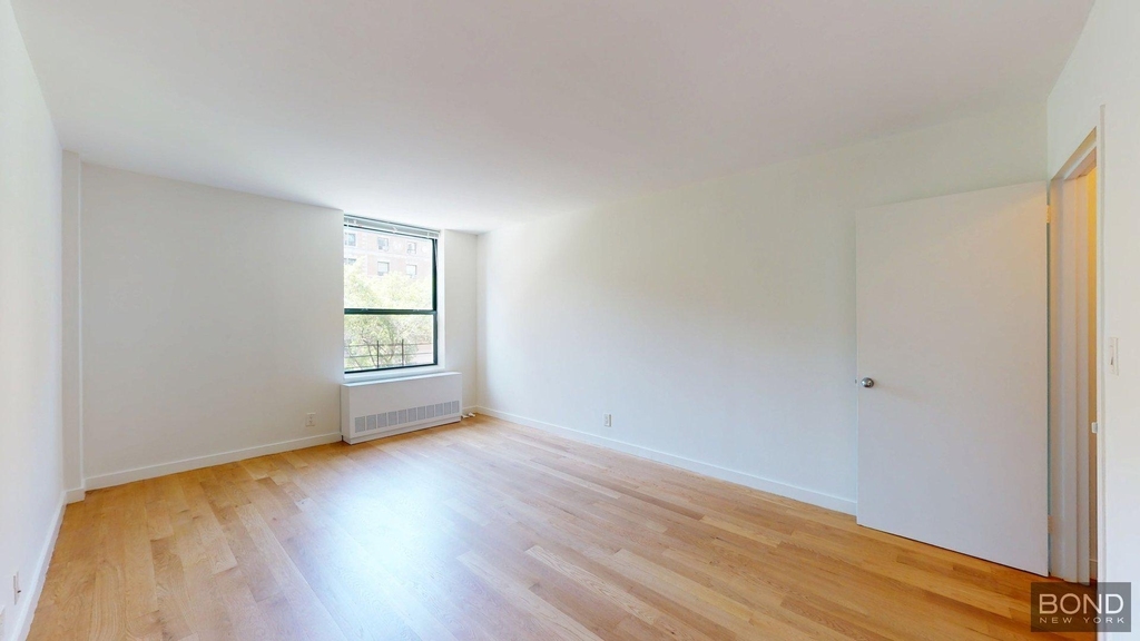 West 87th Street - Photo 1