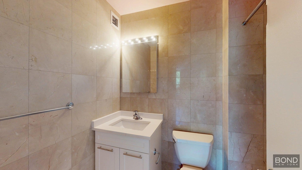West 87th Street - Photo 4