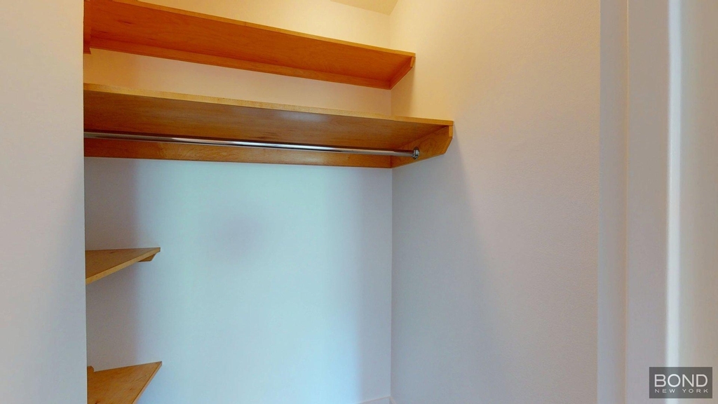 West 87th Street - Photo 5