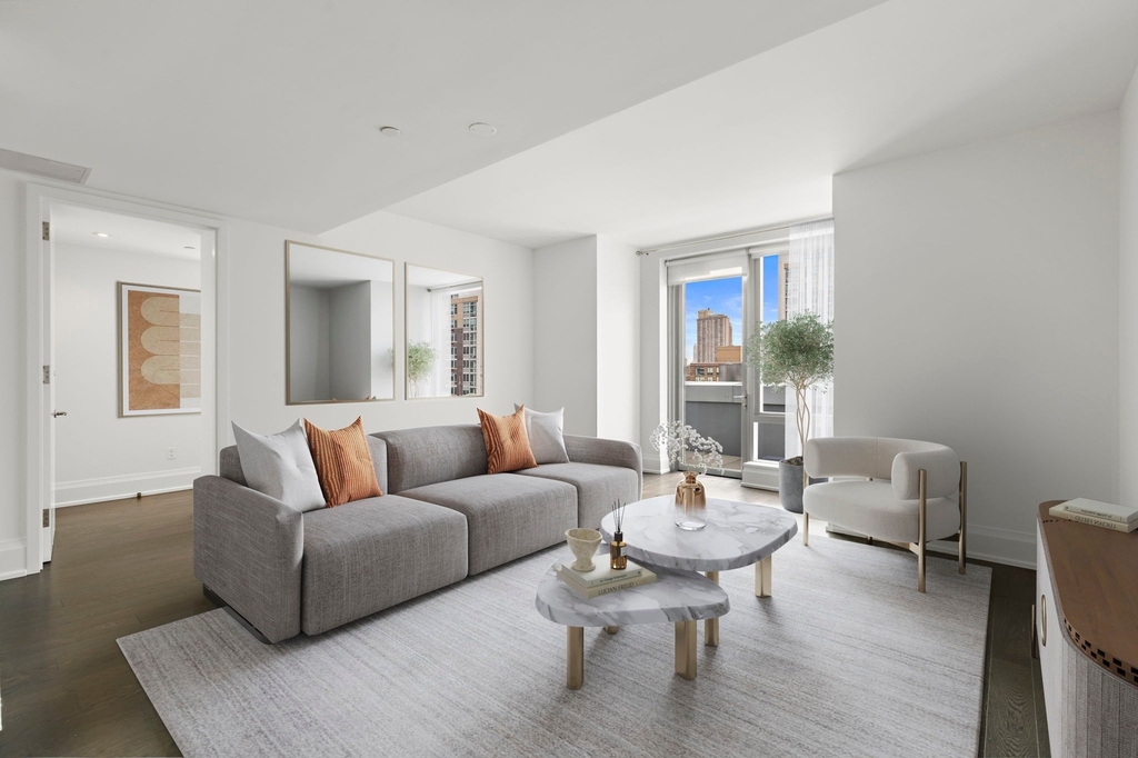 50 Riverside Boulevard - Photo 0