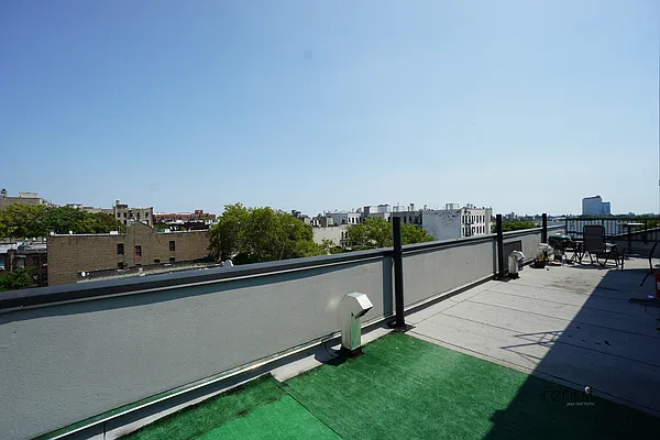 295 Montgomery Street - Photo 16