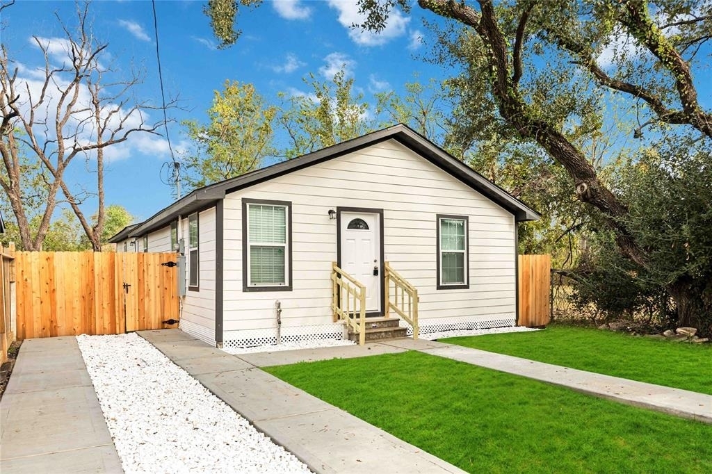 7921 Little Street - Photo 0