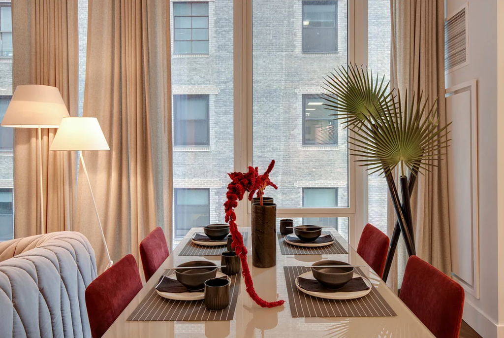 East 44th Street - Photo 2