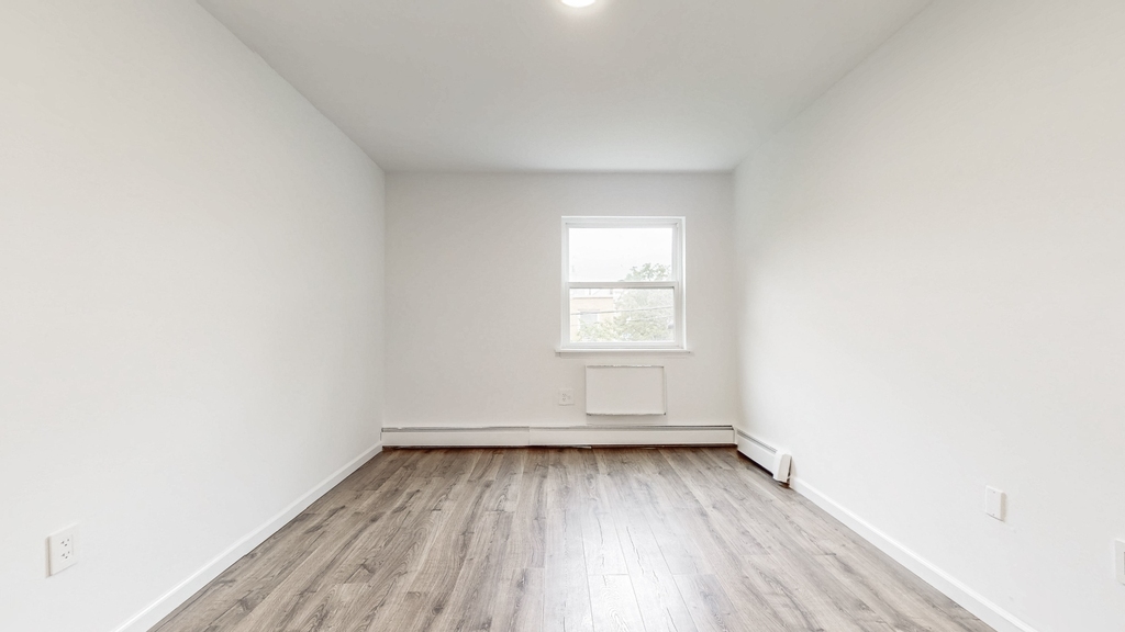 1091 Hancock Street - Photo 8