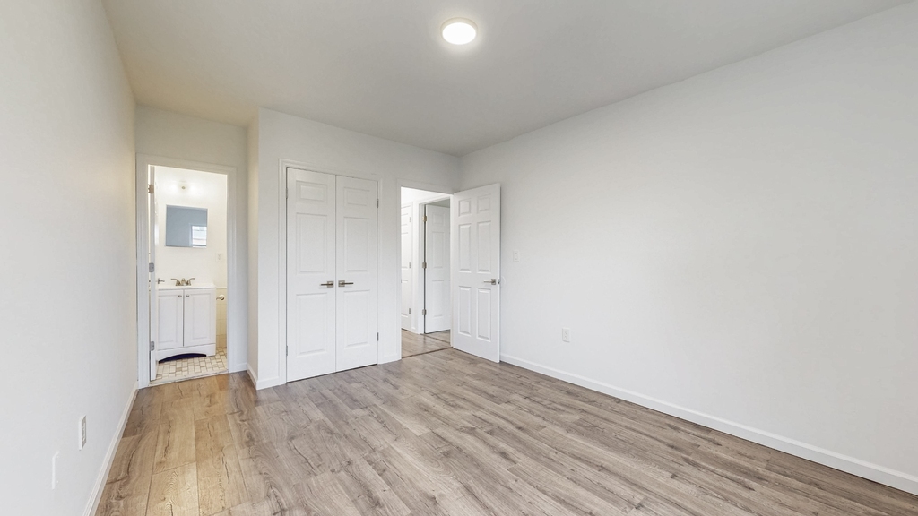 1091 Hancock Street - Photo 10