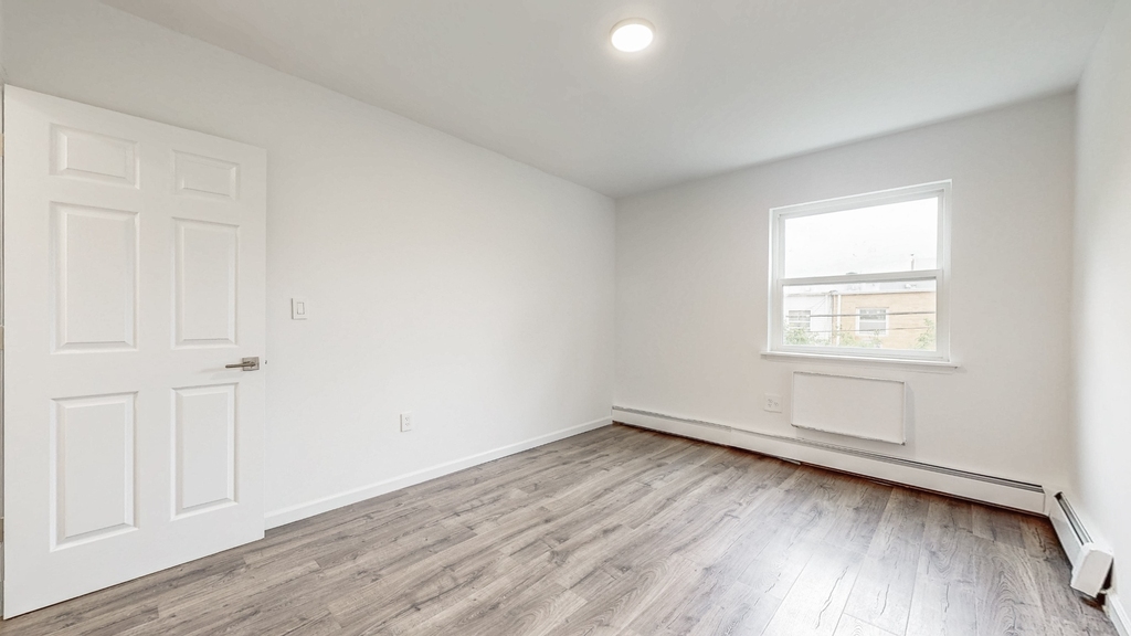 1091 Hancock Street - Photo 12