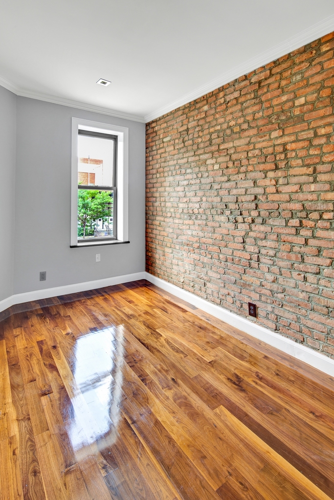 2nd Avenue and E 108th Street - Photo 3