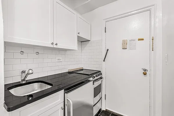 310 East 44th Street - Photo 1