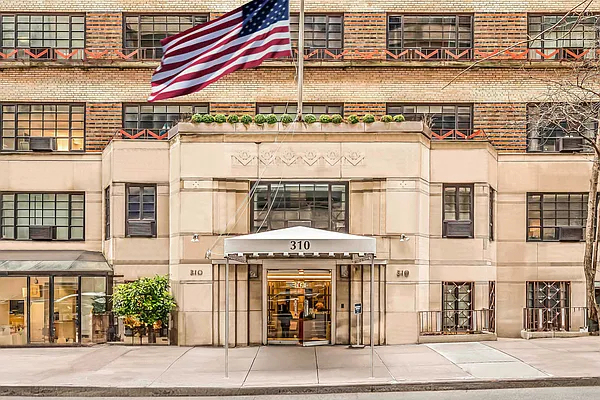 310 East 44th Street - Photo 0