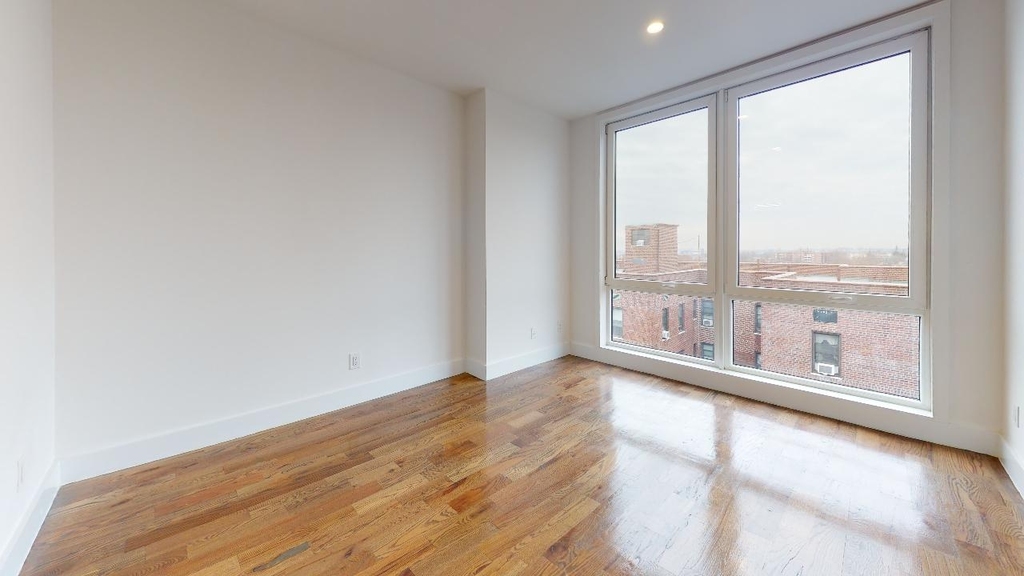 138-28 Queens Boulevard - Photo 9