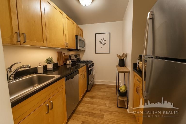 West 96th Street - Photo 2