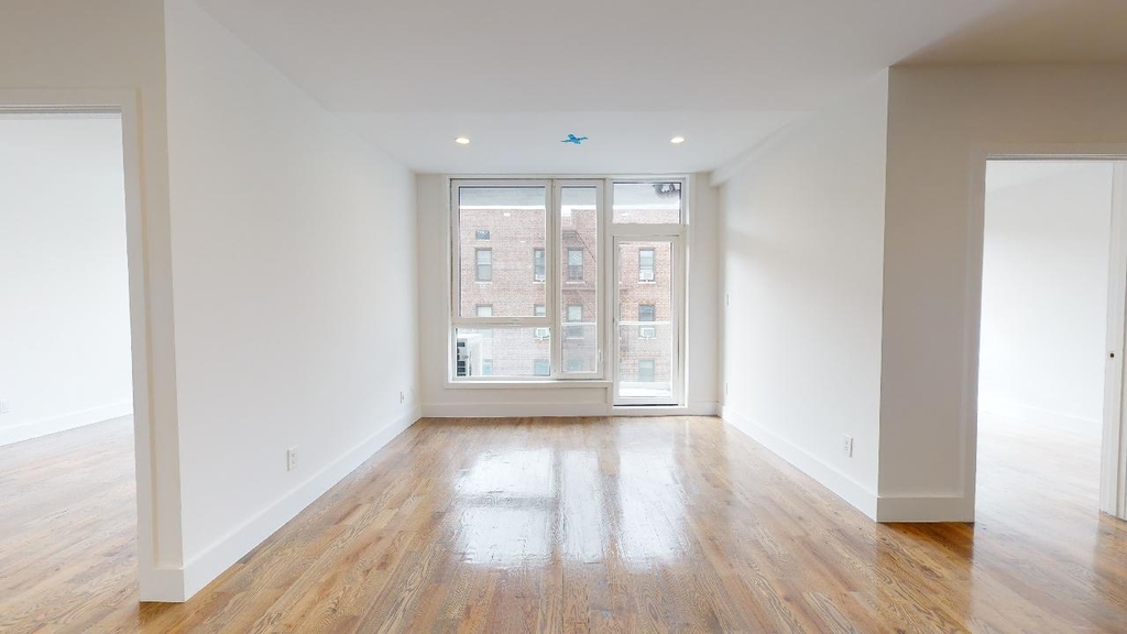 13828 Queens Boulevard - Photo 8