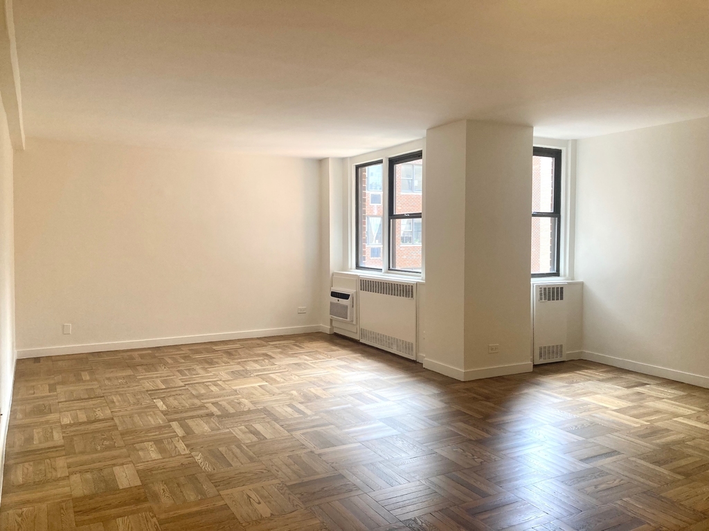East 79th Street & First / York Ave  - Photo 0