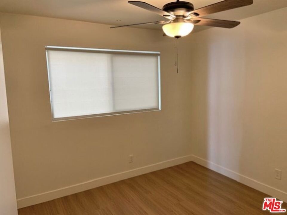 626 N Kingsley Drive - Photo 7