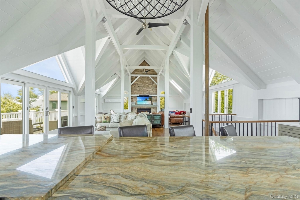 2700 Sound Drive - Photo 9