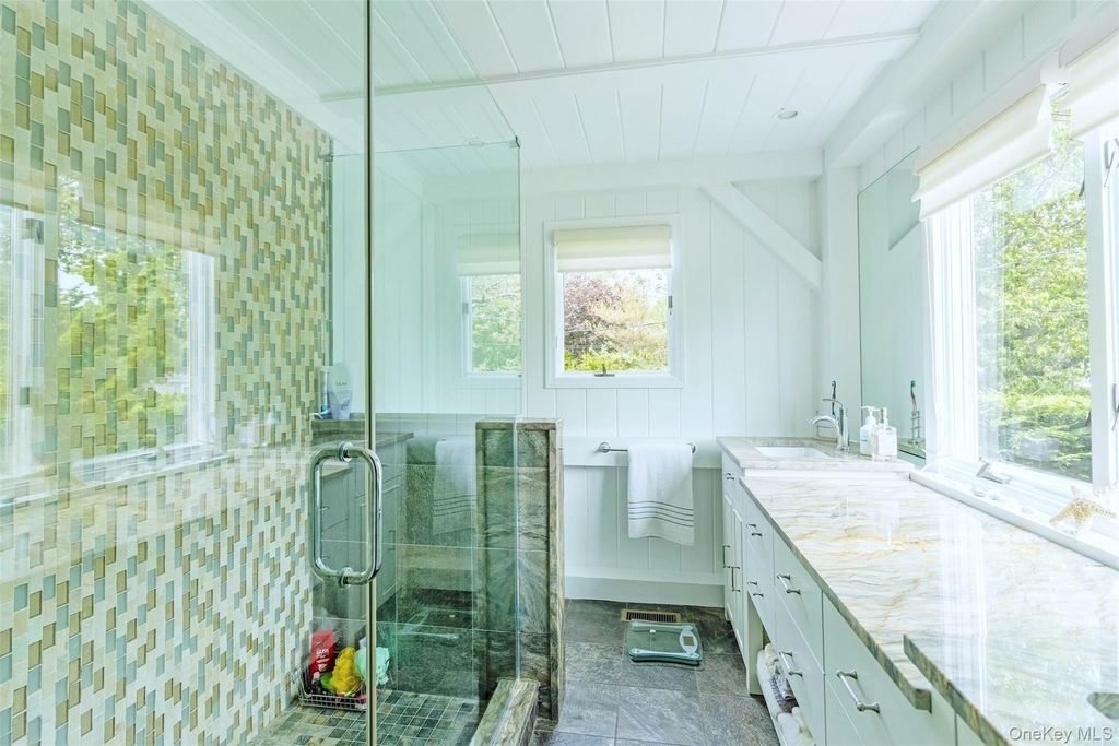 2700 Sound Drive - Photo 18