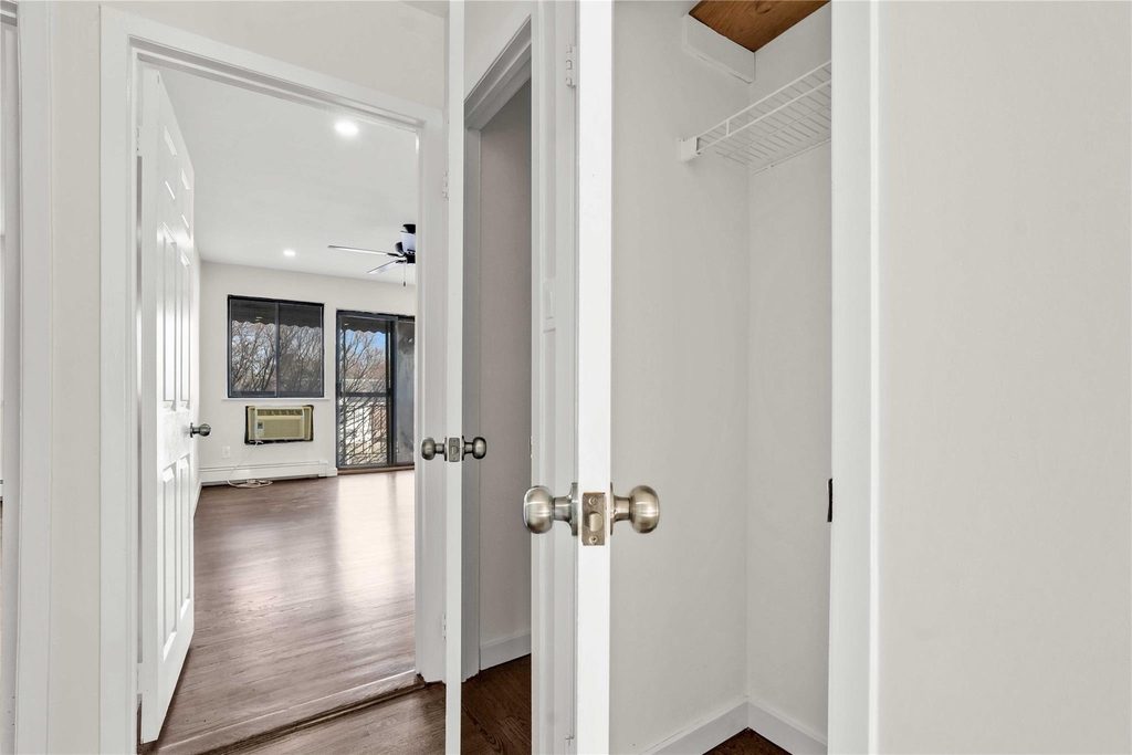 67-07 Selfridge Street - Photo 20