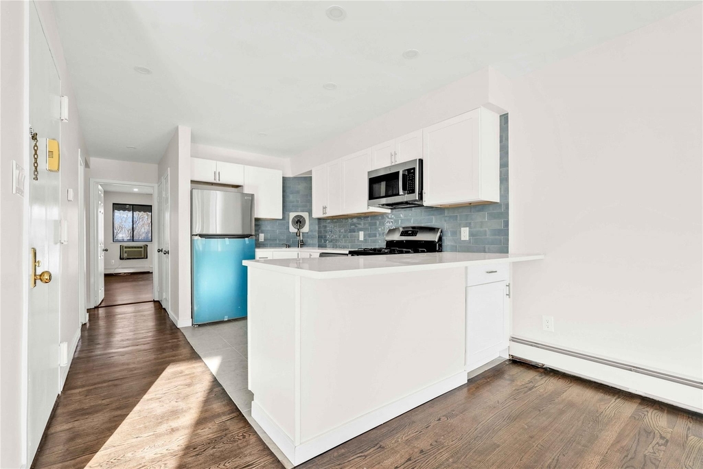67-07 Selfridge Street - Photo 9