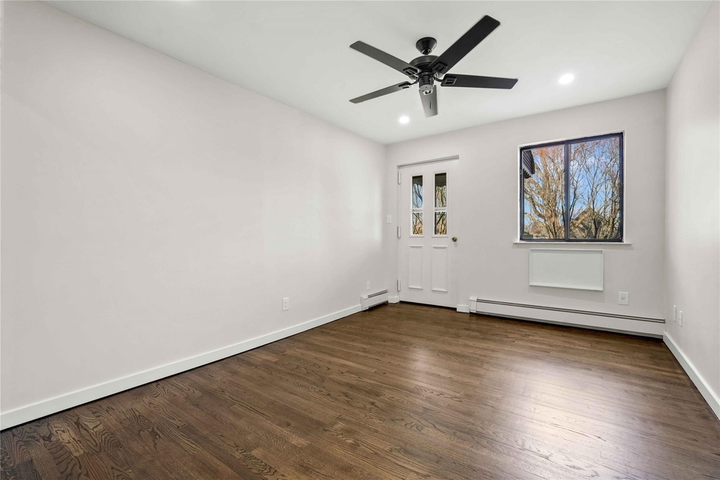 67-07 Selfridge Street - Photo 14
