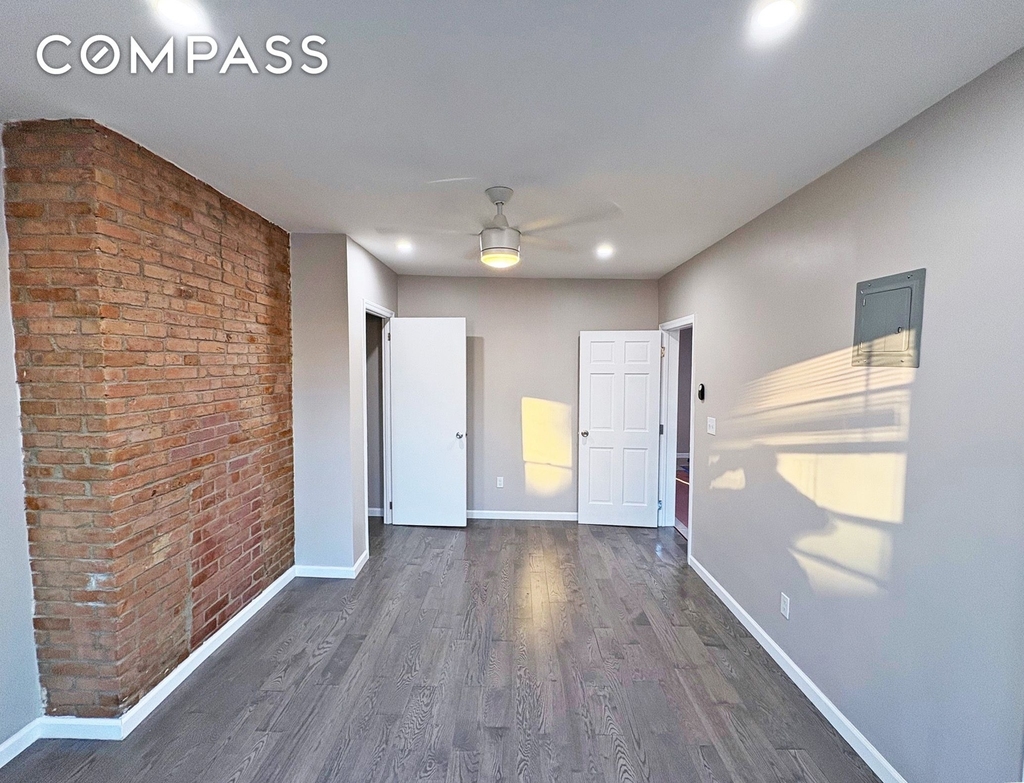 179 Covert Street - Photo 2